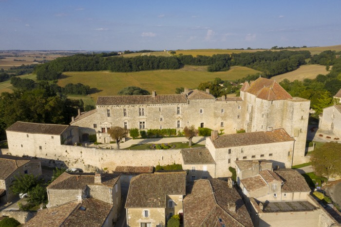 Vue aérienne du château de Gramont